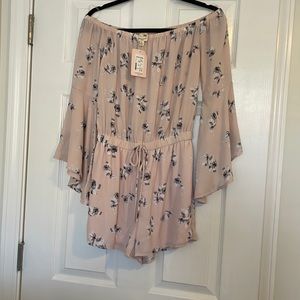 Romper size medium NWT